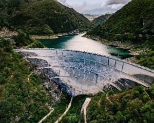 hydroelectric dam