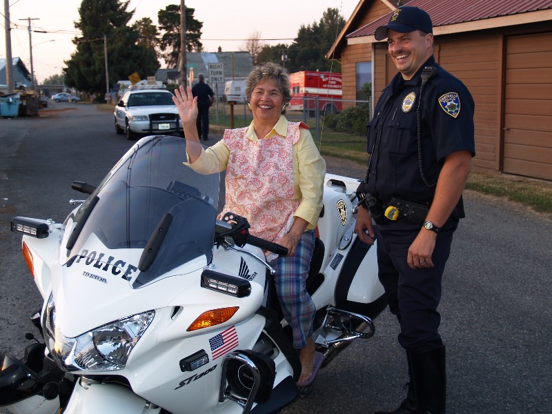 Centralia Police with Citizen